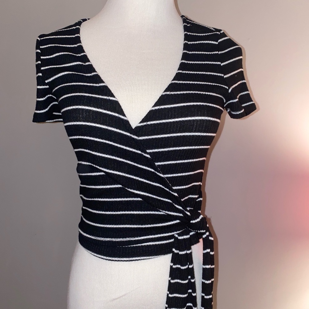 Project Social T Tie Top